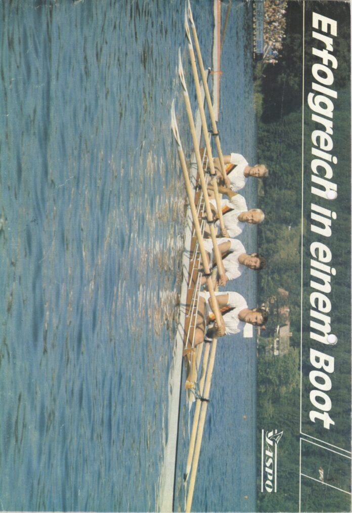 Erfolgreich in einem Boot - VEB Yachtwerft Berlin - 1980_Seite_001